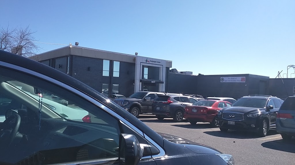Paramount Ice Complex | 1107 Finch Ave W, North York, ON M3J 2P7, Canada | Phone: (416) 551-5306