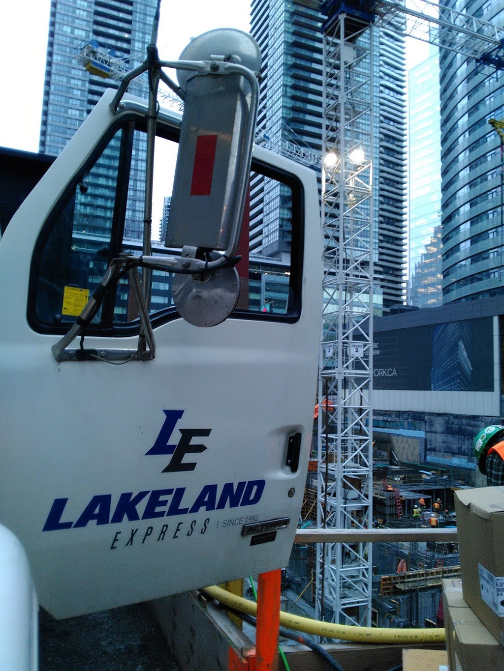 Lakeland Express Inc | 705 Progress Ave #16, Scarborough, ON M1H 2X1, Canada | Phone: (416) 431-4001