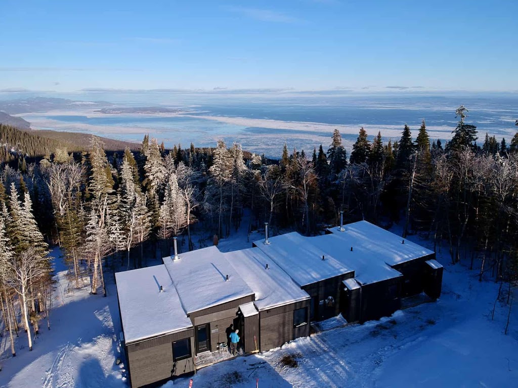 Le Massif | 1350 Rue Principale, Petite-Rivière-Saint-François, QC G0A 2L0, Canada | Phone: (877) 536-2774