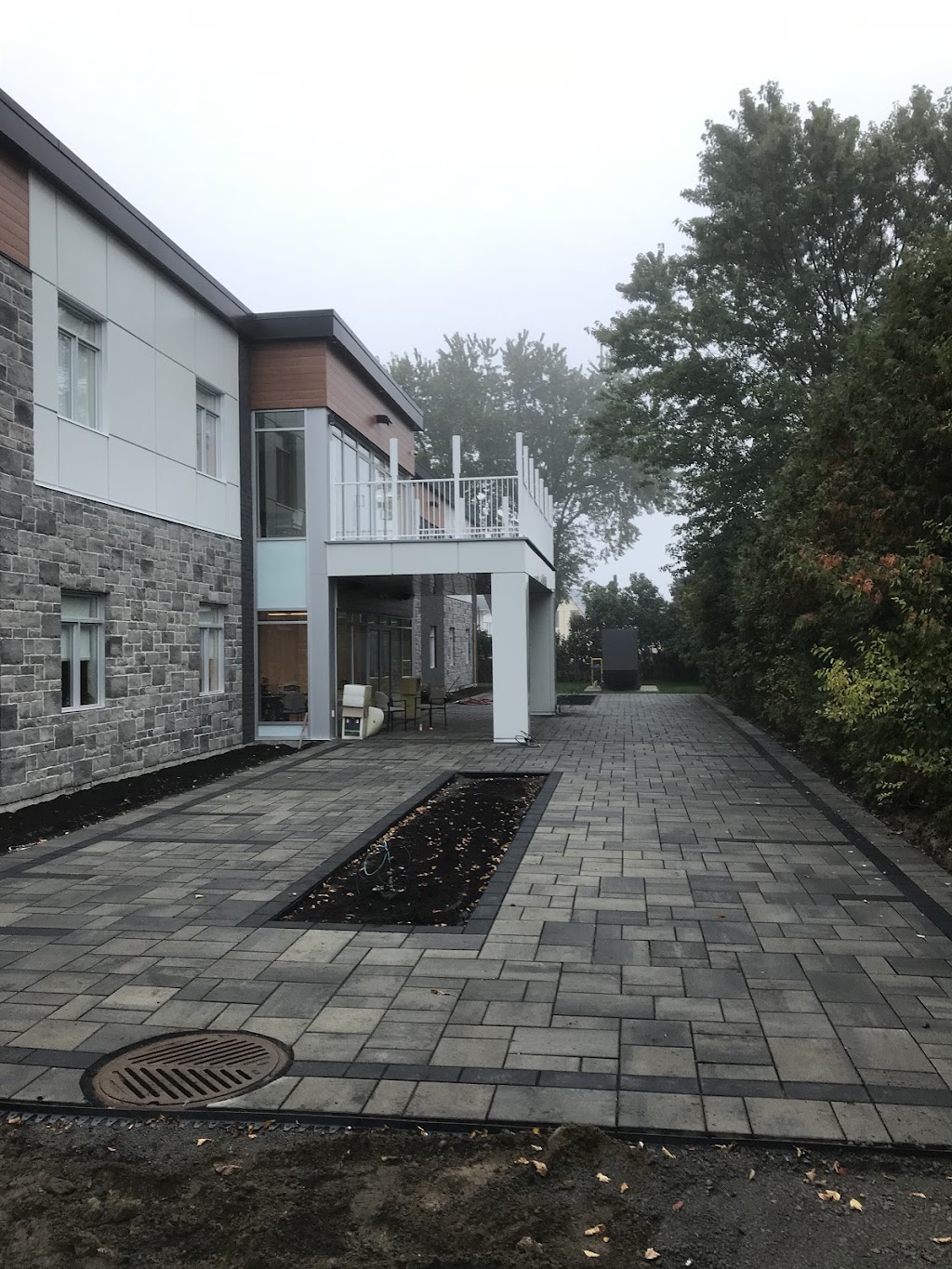 Paysagiste Illimité FF inc | 17106 Bd du Curé-Labelle, Mirabel, QC J5J 1A1, Canada | Phone: (450) 821-4545