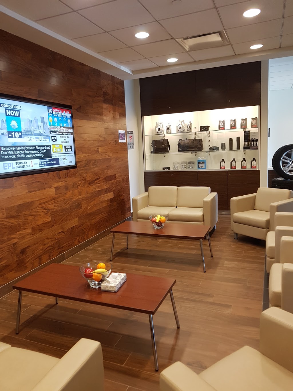 Oakville Infiniti | 2270 S Service Rd W, Oakville, ON L6L 5M9, Canada | Phone: (905) 827-7191