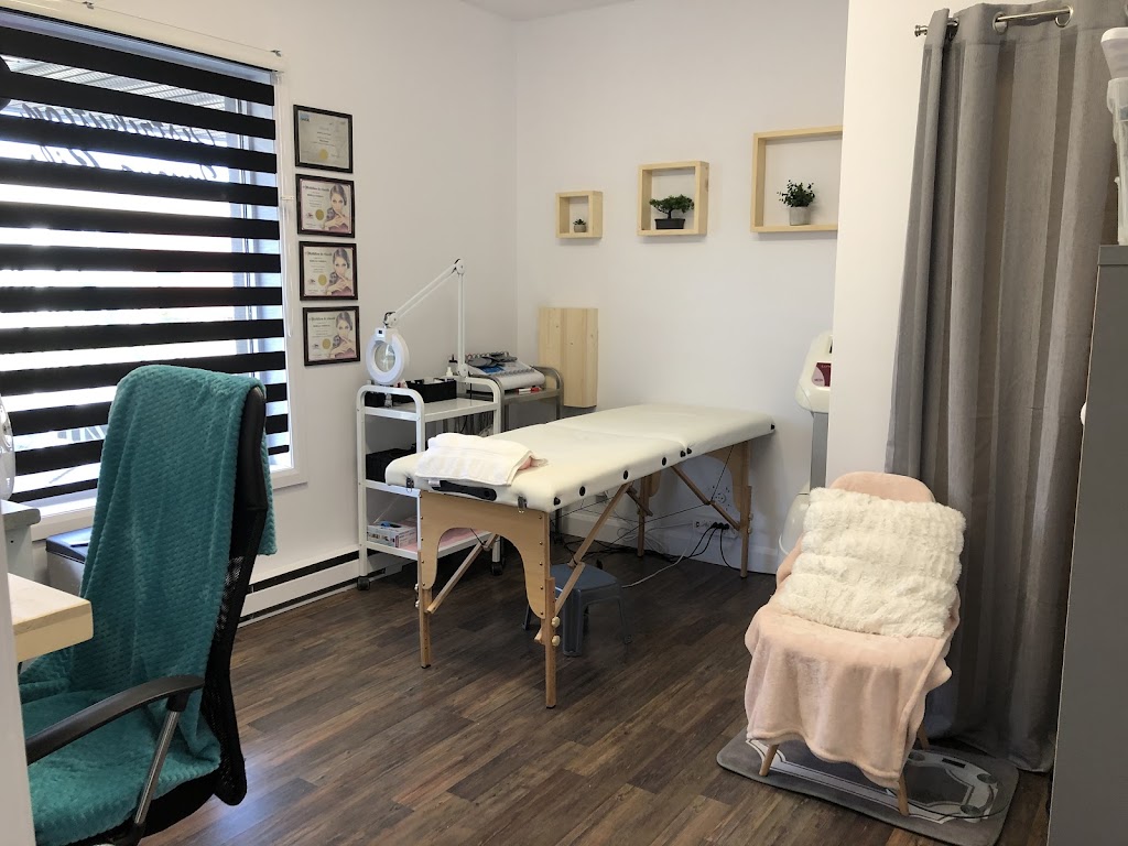 Les soins de beauté RG | 505 Bd Valcartier #11, Québec, QC G2A 2M8, Canada | Phone: (581) 984-8065