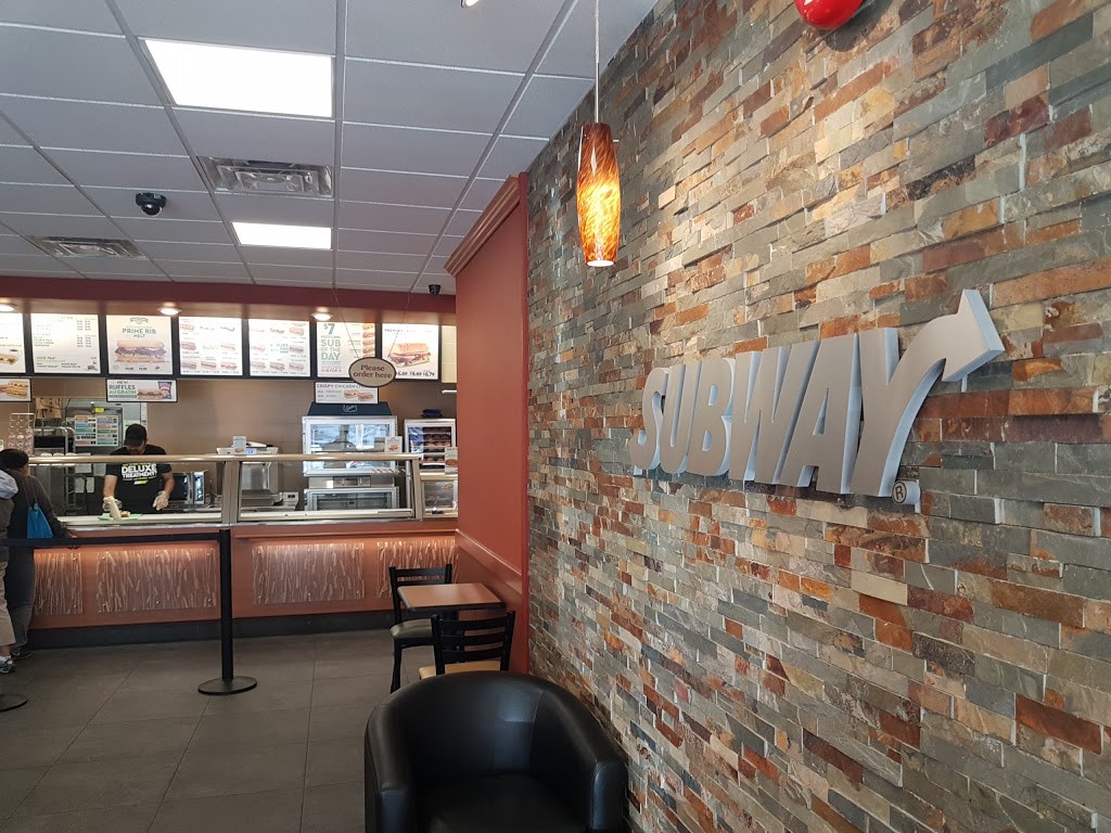 Subway | 911 Jane St, York, ON M6N 4C6, Canada | Phone: (416) 763-1414