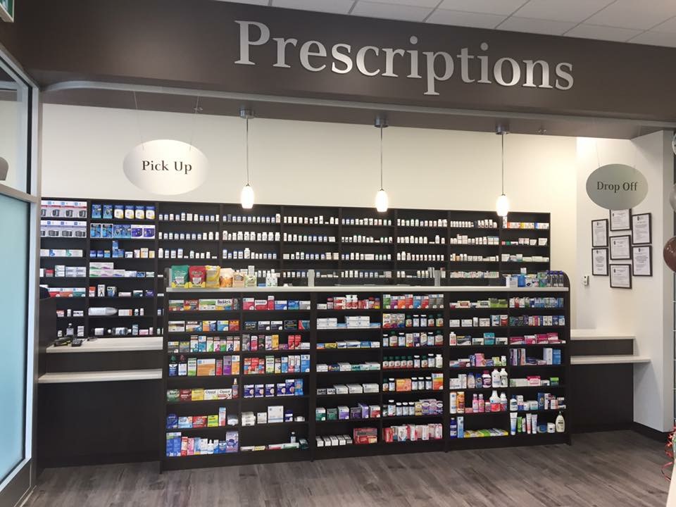 Gateway Pharmacy | 4-1115 Gateway Rd, Winnipeg, MB R2G 0A5, Canada | Phone: (204) 668-0015