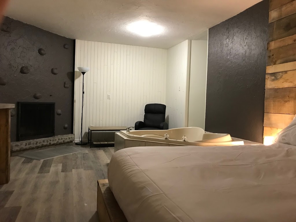 Motel Panoramik | 280 Rue Séraphin, Sainte-Adèle, QC J8B 2G4, Canada | Phone: (450) 229-2680