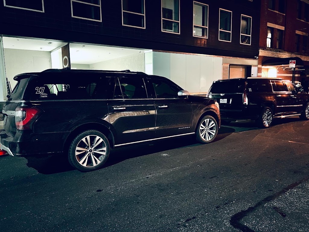 Premiummtl limousine | 10460 Pl. de lAcadie, Montréal, QC H4N 0B2, Canada | Phone: (438) 831-8134