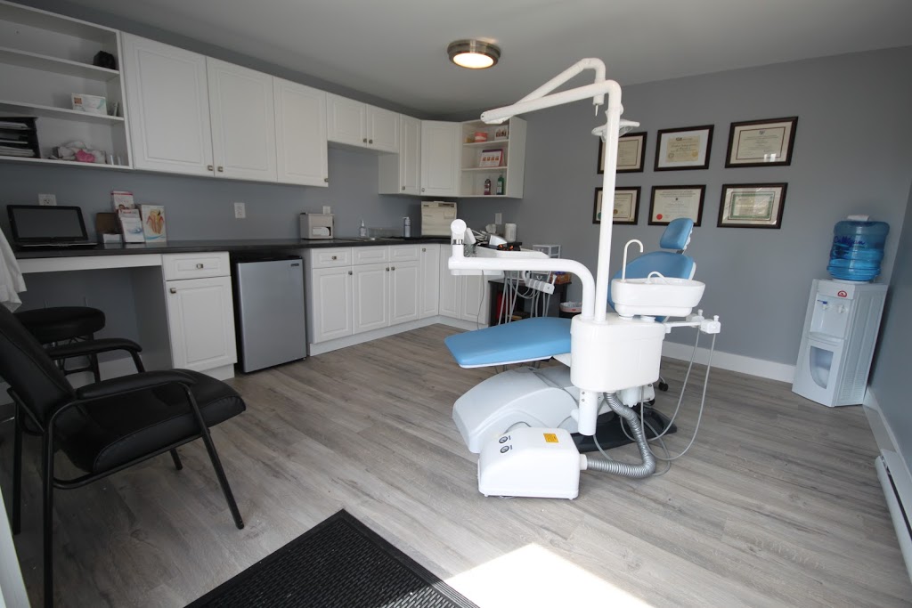 Chris-tal Clean Dental Hygiene, Christine A. Greene RDH | 26 Narrows Lane Rd, Mallorytown, ON K0E 1R0, Canada | Phone: (613) 349-0248