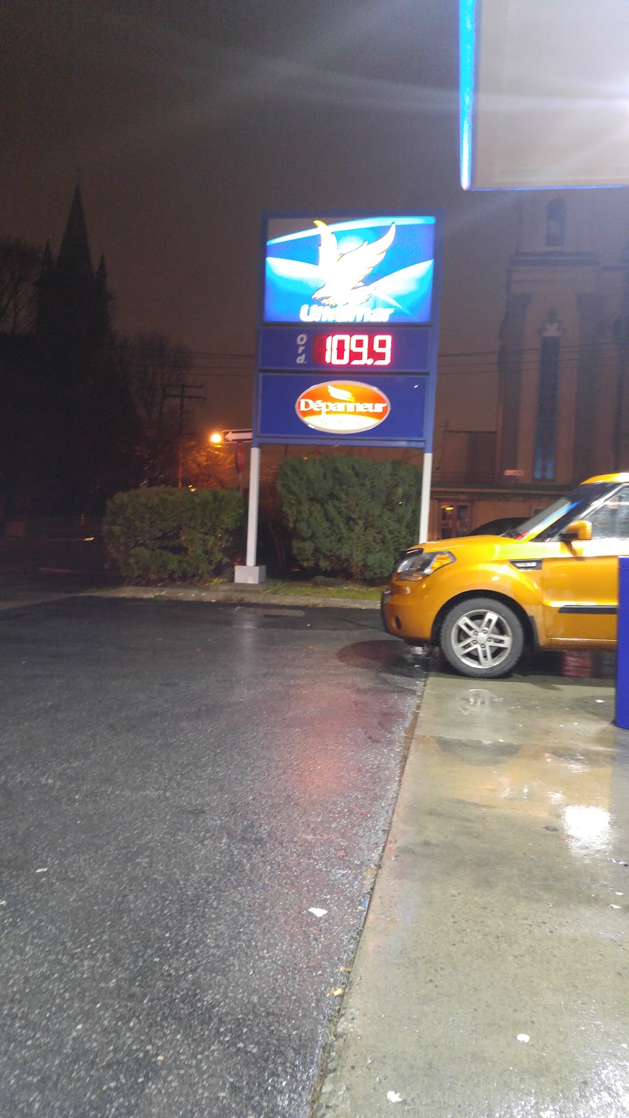 Ultramar | 915 Rue Provost, Lachine, QC H8S 1N1, Canada | Phone: (514) 639-6700