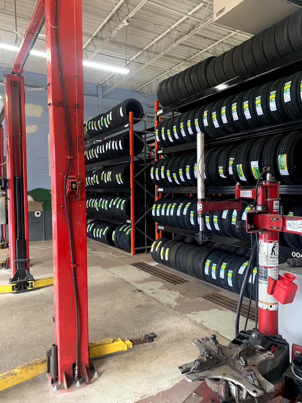 Mr. Used Tire | 6707 Winston Churchill Blvd, Mississauga, ON L5N 3W2, Canada | Phone: (905) 813-7272