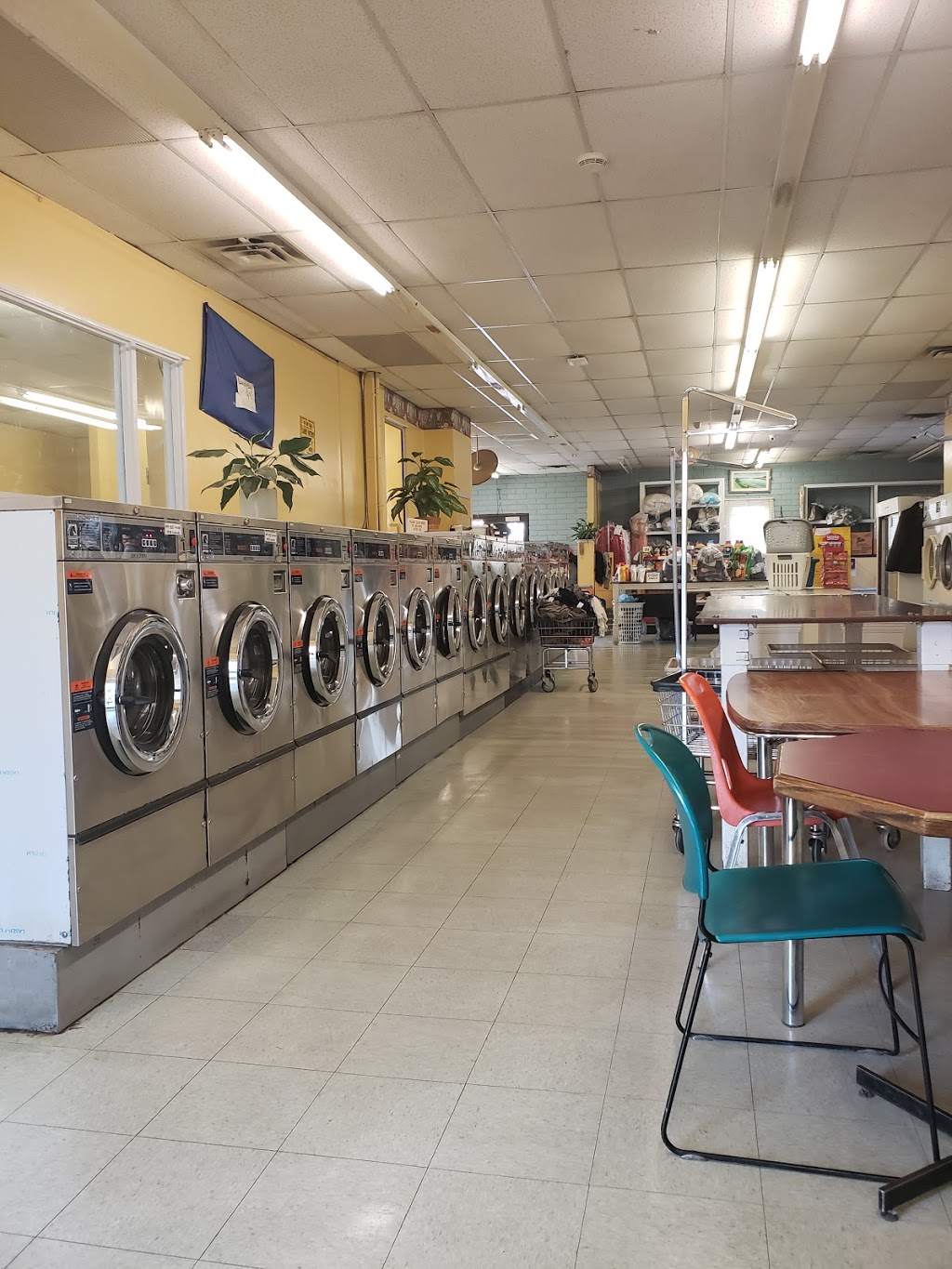 Millbourne Laundromat | 109 Millbourne Rd E Northwest, Edmonton, AB T6K 1P6, Canada | Phone: (780) 450-1058