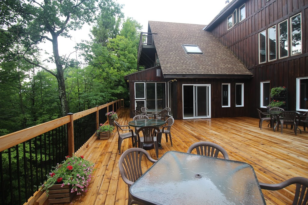 Manoir de la Forêt | 32 Chem. River, Cantley, QC J8V 3A1, Canada | Phone: (819) 827-0086