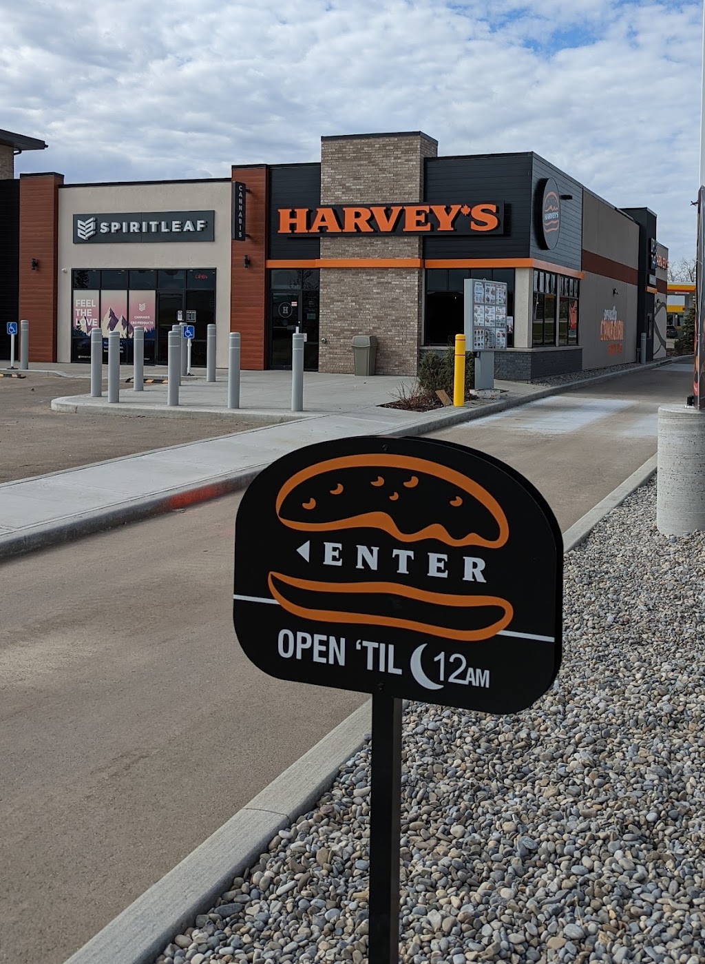 Harveys | 184 Leva Ave, Red Deer, AB T4E 1B9, Canada | Phone: (587) 797-4180