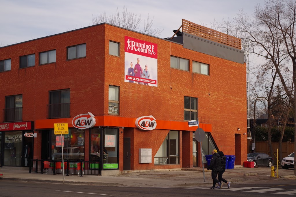 A&W Canada | 2625 Yonge St, Toronto, ON M4P 2J6, Canada | Phone: (416) 903-8465