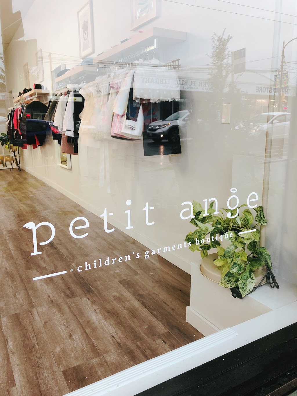 Petit Ange | 8435 Granville St, Vancouver, BC V6P 4Z9, Canada | Phone: (604) 428-6976