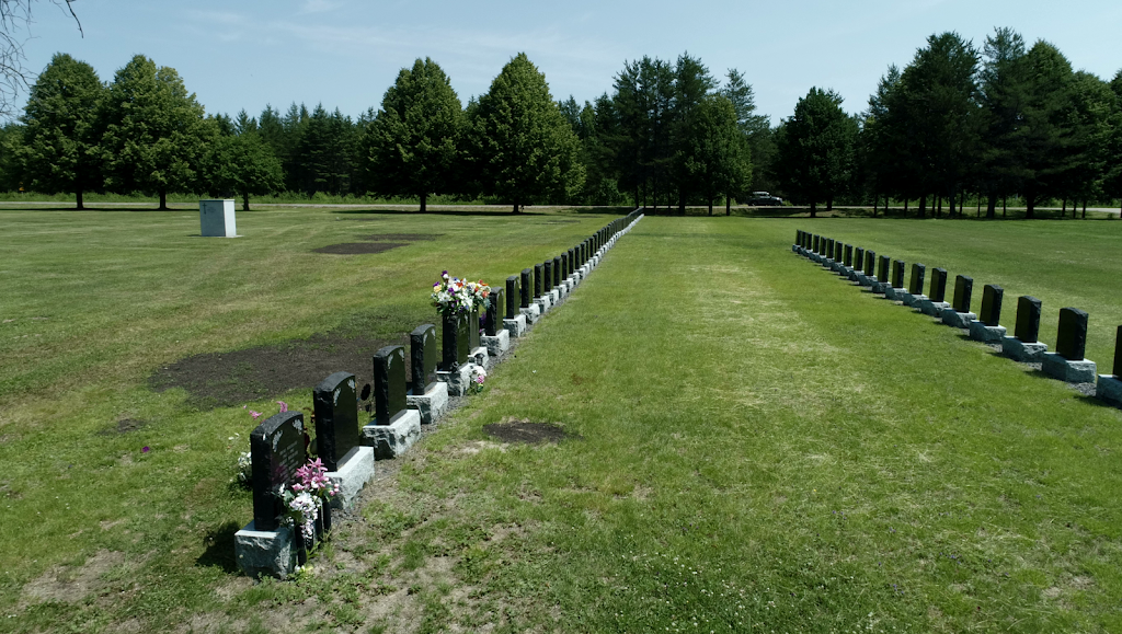 Cimetière de Shipshaw | Chem. Shipshaw S, Saguenay, QC G0V, Canada | Phone: (418) 672-4742