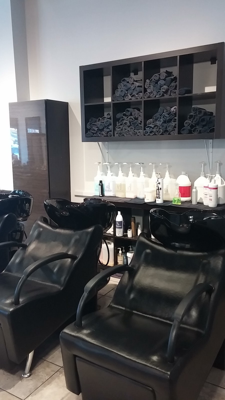 Hair Bistro | 2297 St Joseph Blvd, Orléans, ON K1C 1E7, Canada | Phone: (613) 424-3777