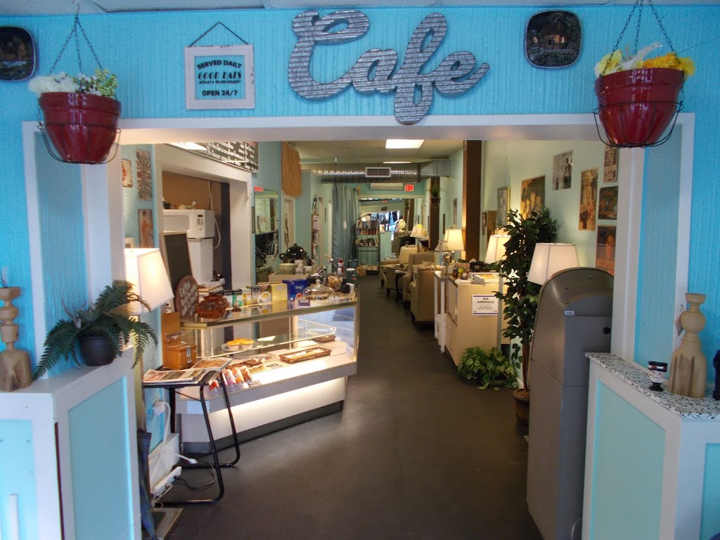 Queens Cup Cafe | 60 Queens Rd, Duncan, BC V9L 2W4, Canada | Phone: (250) 732-1377