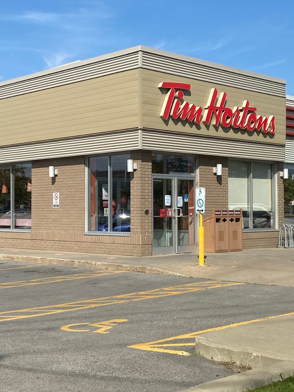 Tim Hortons | 115 Rue St Pierre, Saint-Constant, QC J5A 2G8, Canada | Phone: (450) 638-3844