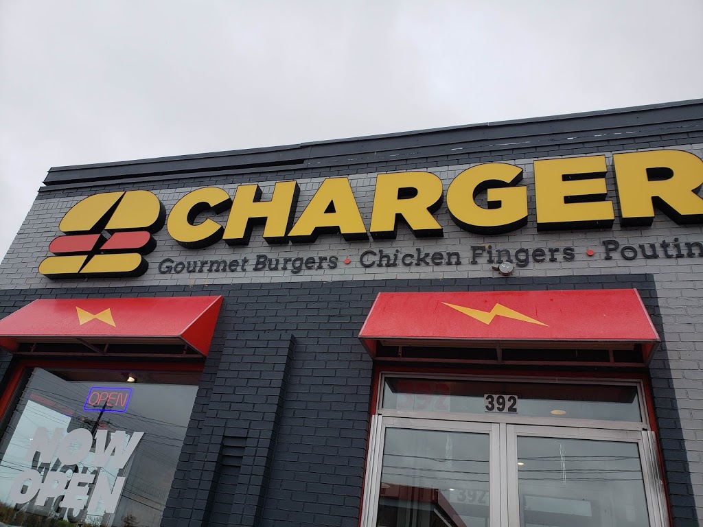 Charger Gourmet Burger & poutine | 392 Pleasant St, Dartmouth, NS B2Y 3S5, Canada | Phone: (902) 469-6749