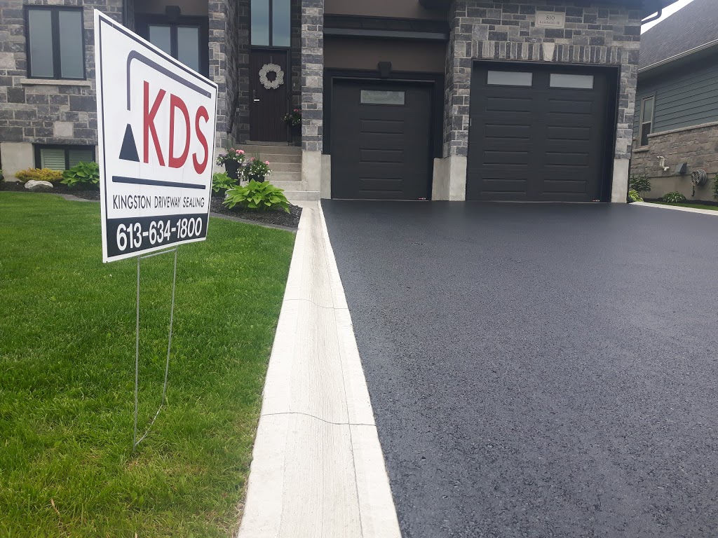 Kingston Driveway Sealing | 9 Crerar Blvd, Kingston, ON K7M 3P7, Canada | Phone: (613) 634-1800