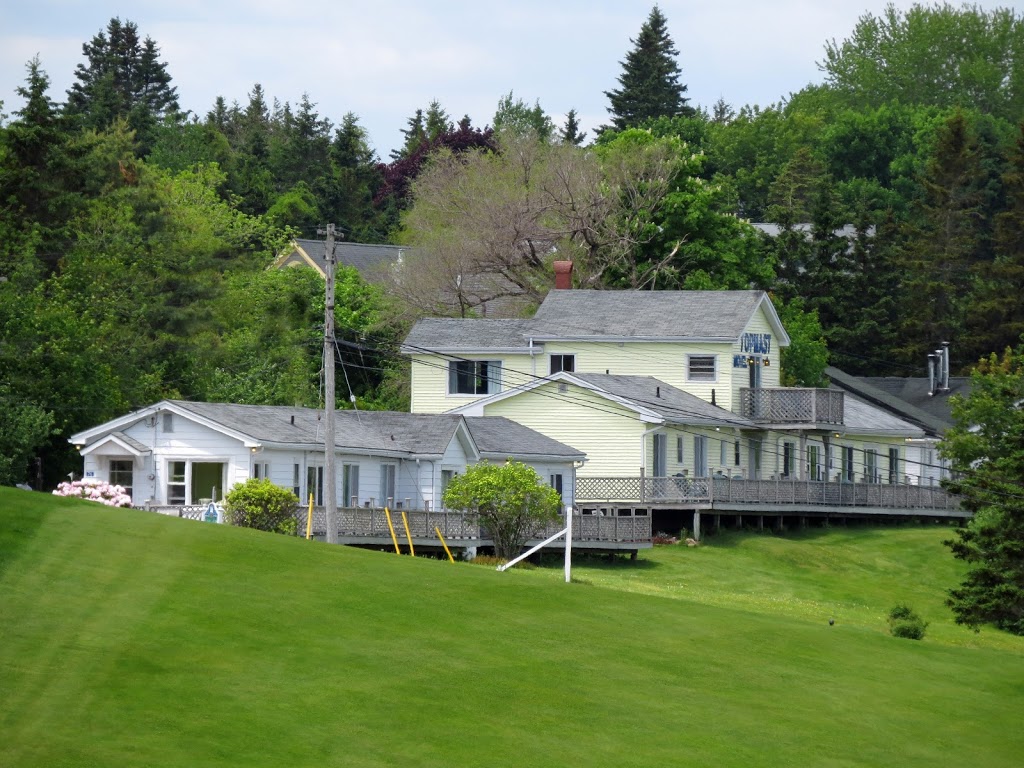 Topmast Motel | 92 Masons Beach Rd, Lunenburg, NS B0J 2C0, Canada | Phone: (902) 634-4661