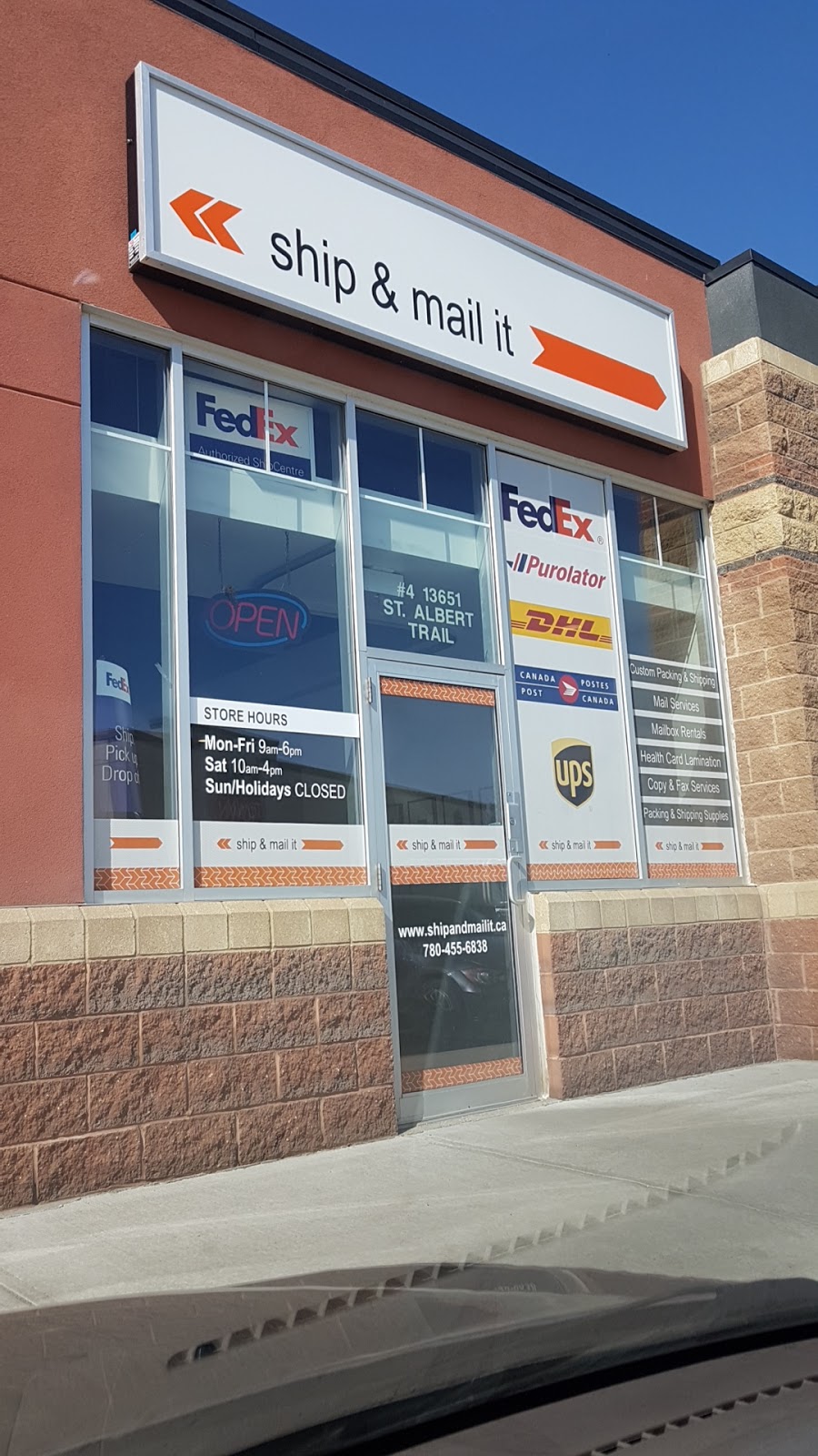 FedEx Authorized ShipCentre | 13651 St Albert Trail NW #4, Edmonton, AB T5L 5E7, Canada | Phone: (800) 463-3339