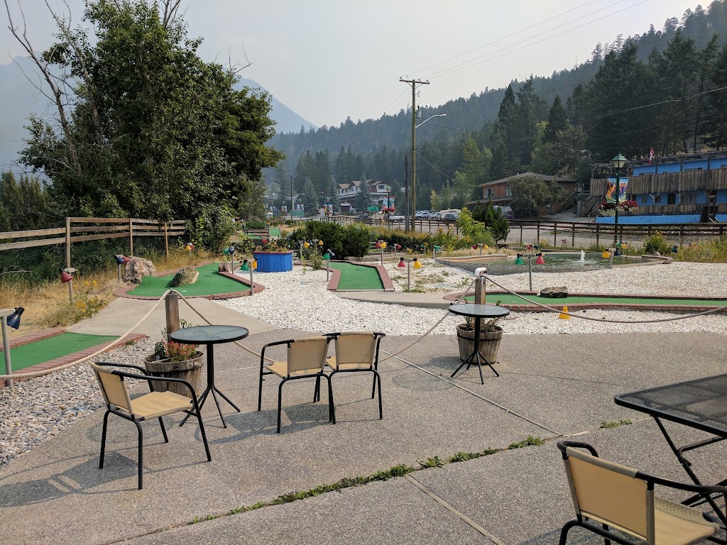 Leo Burrito and Ds Mini Golf | 4951 Hwy 93, Radium, BC V0A 1M0, Canada | Phone: (778) 527-4999