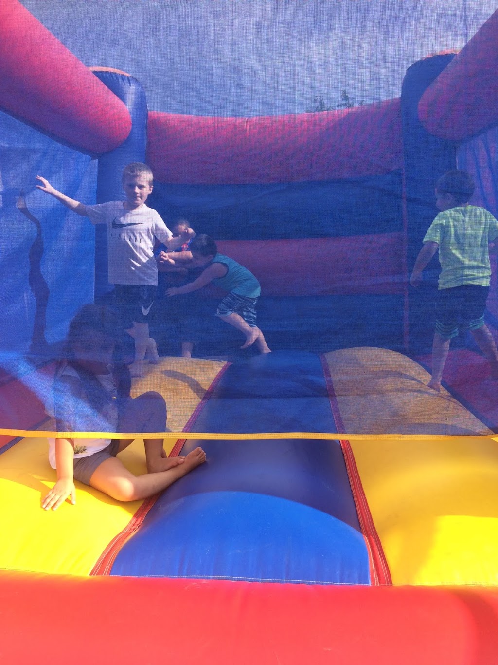 PlayDome Jumping Castles | 1210 Meath Dr, Oshawa, ON L1K 0G5, Canada | Phone: (905) 995-0251