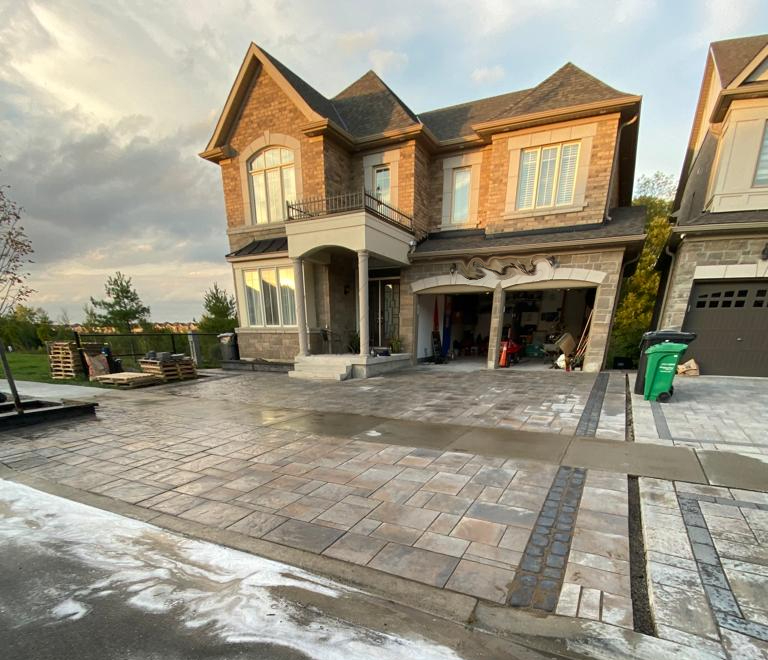 Top Rock Interlock Inc. | 1 Vineyard Ct, Vaughan, ON L4L 5M3, Canada | Phone: (289) 233-9303