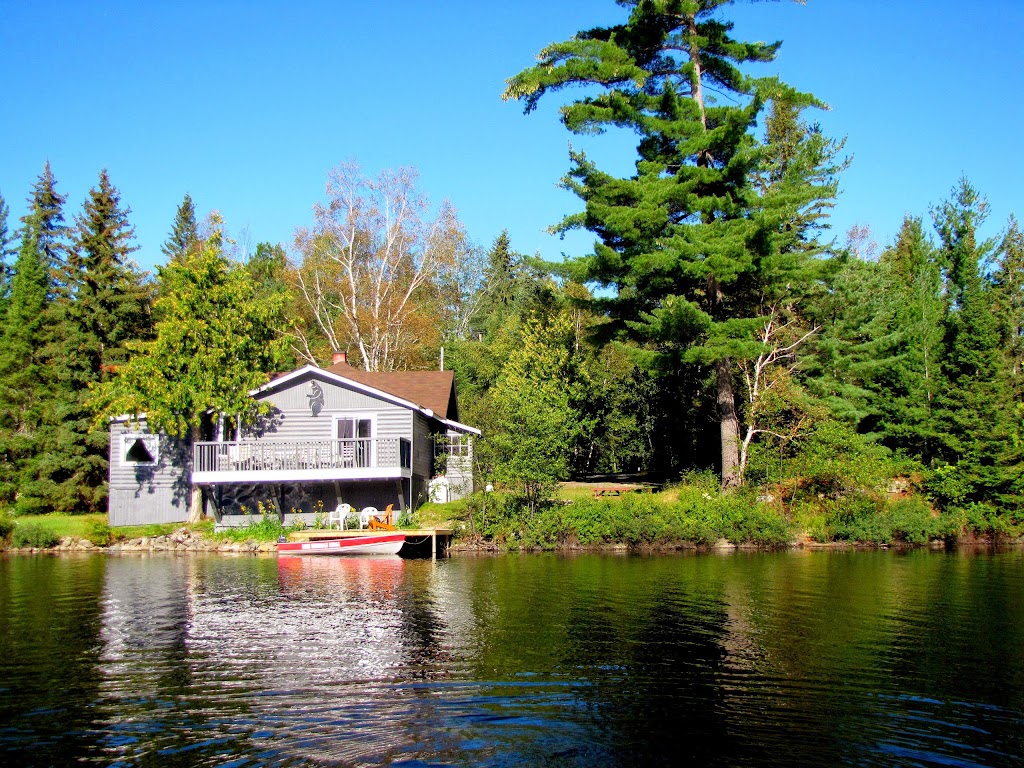 Lake Herridge Lodge | 5760 ON-11, Temagami, ON P0H 2H0, Canada | Phone: (705) 569-3718