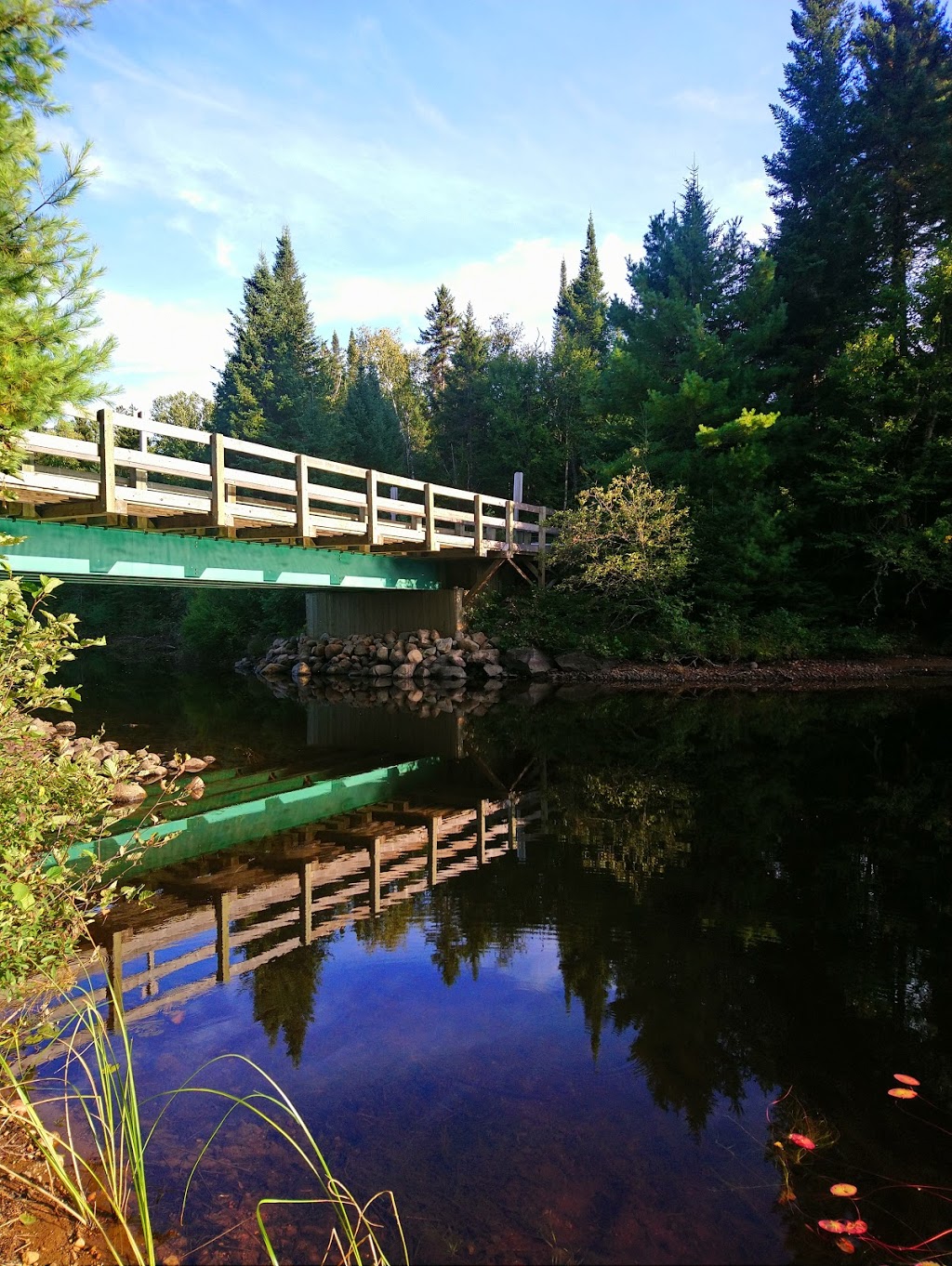 Parc National du Mont-Tremblant - Accueil LAssomption | 5045 Route de la Ferme, Coin-Lavigne, QC J0K 2B0, Canada | Phone: (450) 883-1291