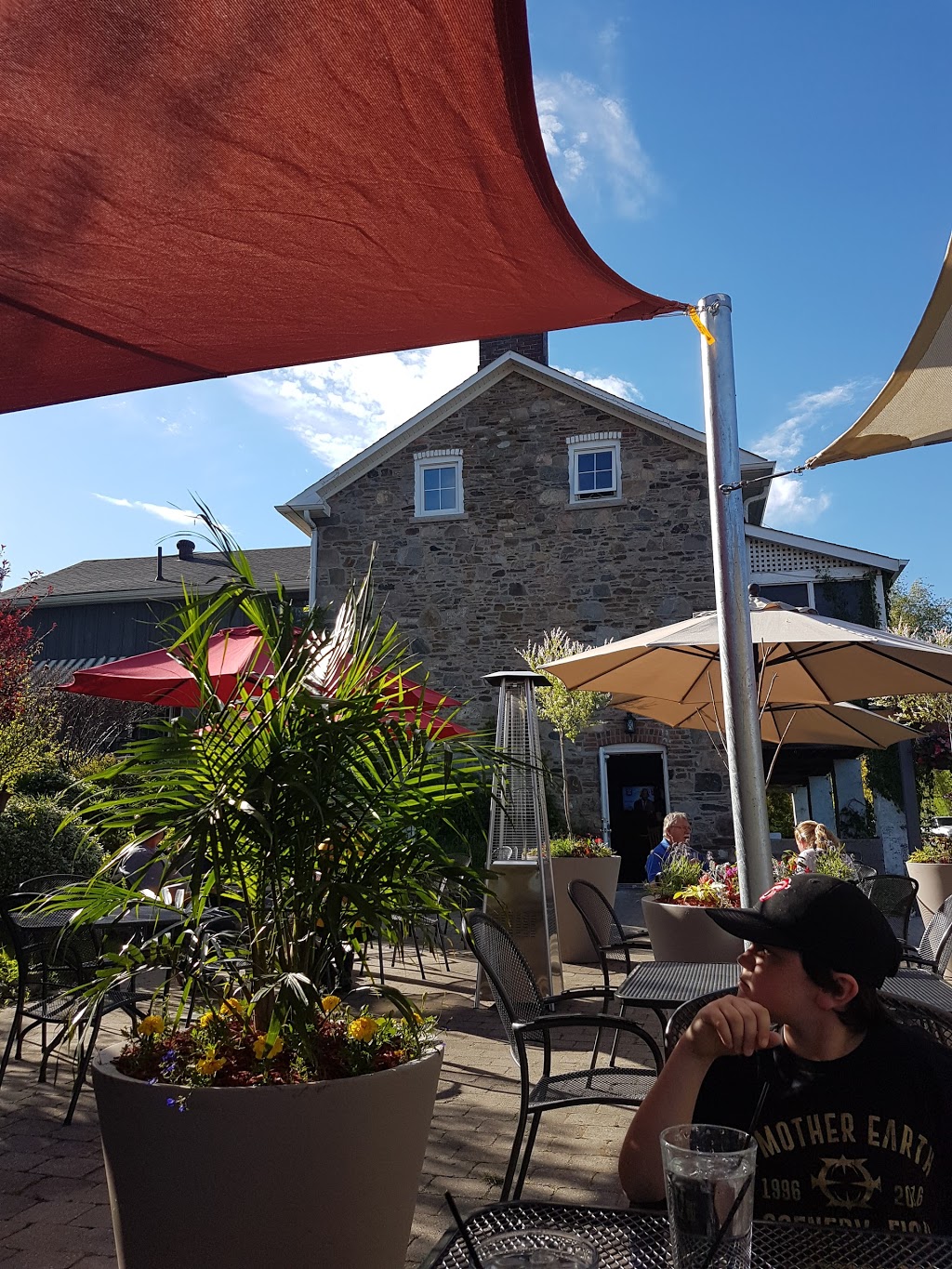 Caledon Inn | 16626 Airport Rd, Caledon East, ON L7C 2W9, Canada | Phone: (905) 584-0033