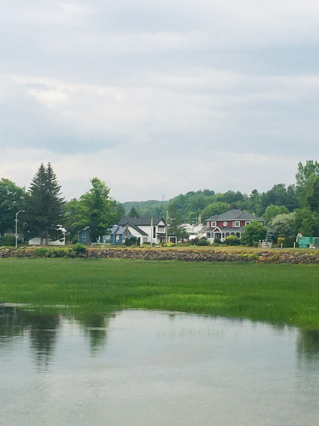 Le Gîte Blanc | 816 Rue Saint Joseph, Leclercville, QC G0S 2K0, Canada | Phone: (418) 455-4592