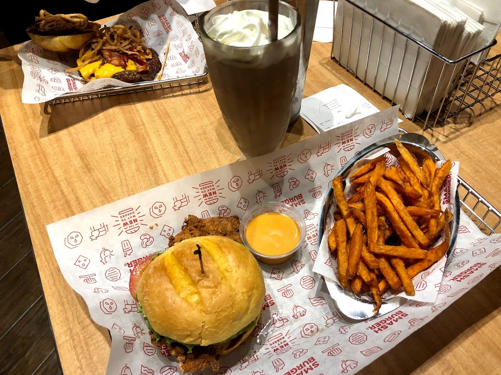 Smashburger | 971 64 Ave NE, Calgary, AB T2E 9B7, Canada | Phone: (587) 315-0804