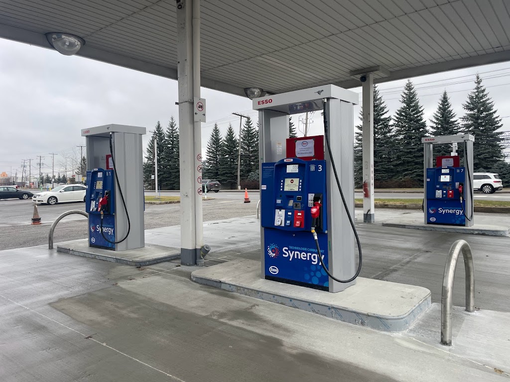 ESSO | 3100 Chem. de la Rivière-Cachée, Boisbriand, QC J7H 1H9, Canada | Phone: (450) 818-2334