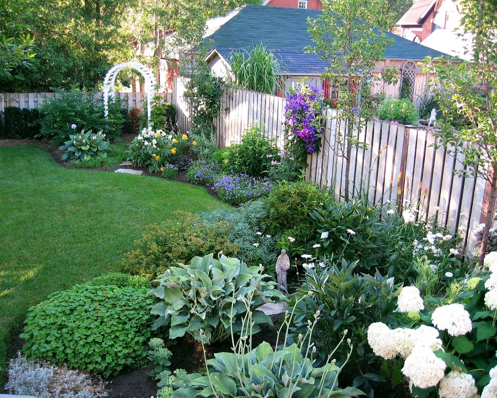 Green Thumb Landscaping Burlington | 3077 Guelph Line, Burlington, ON L7P 0S8, Canada | Phone: (905) 335-0752