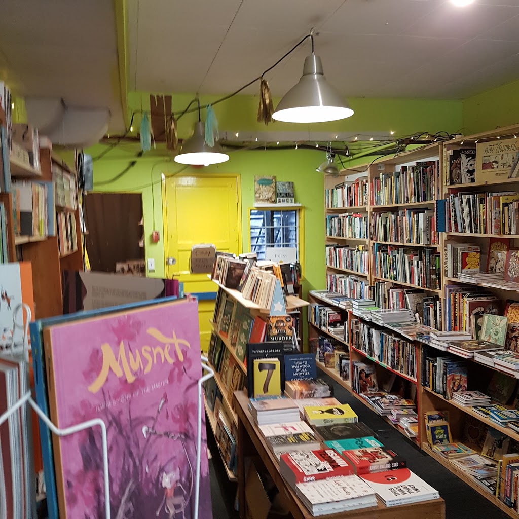 Luckys Books & Comics | 3972 Main St, Vancouver, BC V5V 3P2, Canada | Phone: (604) 875-9858