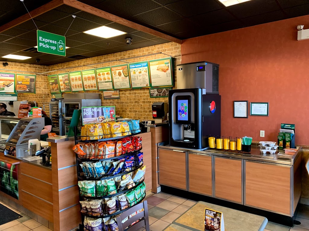 Subway | Best Buy plaza, 61 Lynden Rd, Brantford, ON N3R 7J9, Canada | Phone: (519) 758-8881