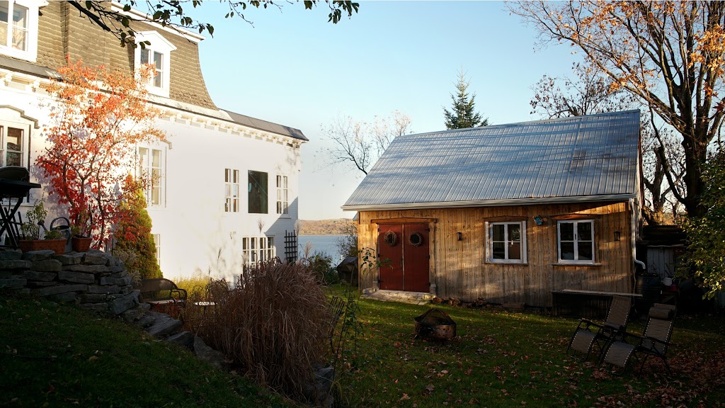 Auberge Le Petit Séjour | 394 Rue Pichette, Château-Richer, QC G0A 1N0, Canada | Phone: (418) 972-0919