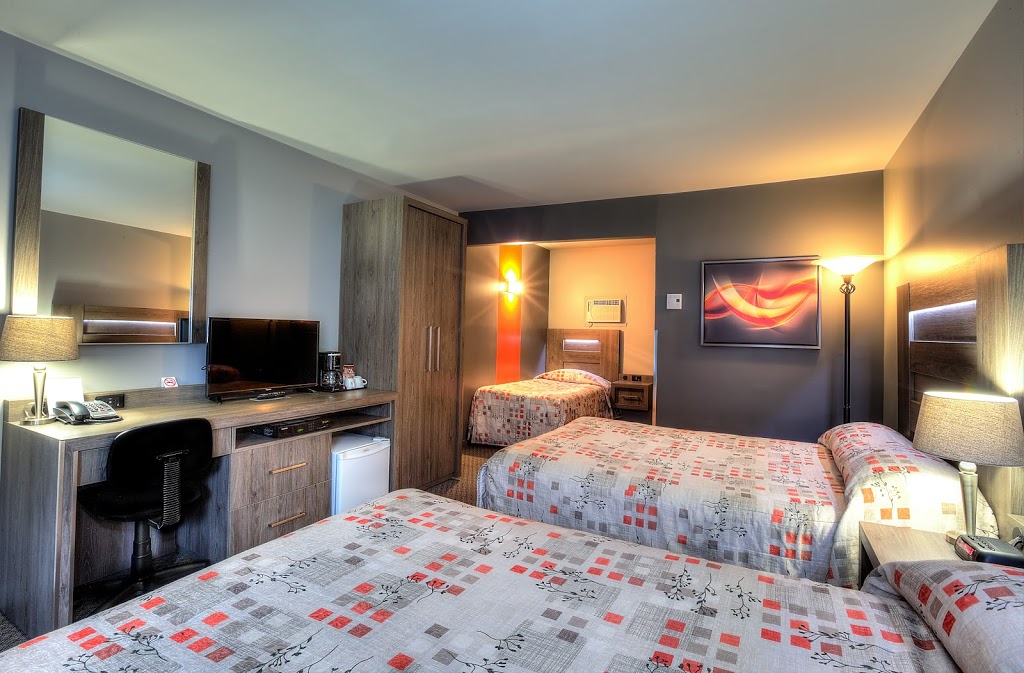 Hôtel Motel Le Châteauguay | 3842 Boulevard Sainte-Anne, Québec, QC G1E 3M3, Canada | Phone: (418) 661-0037