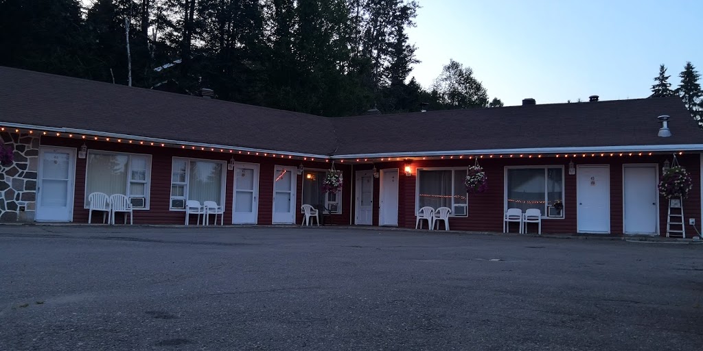 Motel des Pays den Haut | 1140 QC-117, Val-David, QC J0T 2N0, Canada | Phone: (819) 322-2032