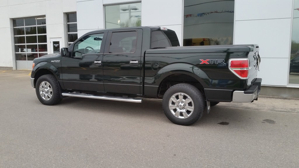 Smiths Falls Ford | 230 Lombard St, Smiths Falls, ON ON K7A5B8, Canada | Phone: (613) 283-8200