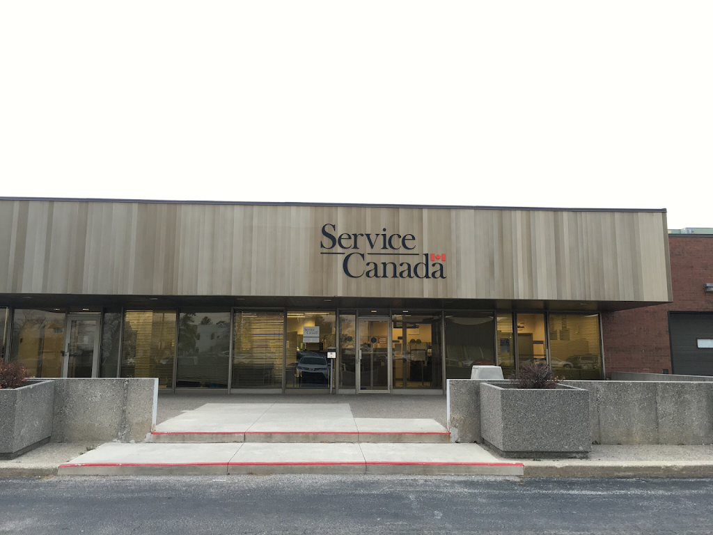 Service Canada Centre | 667 Rue Notre-Dame, Repentigny, QC J6A 2W5, Canada | Phone: (800) 622-6232