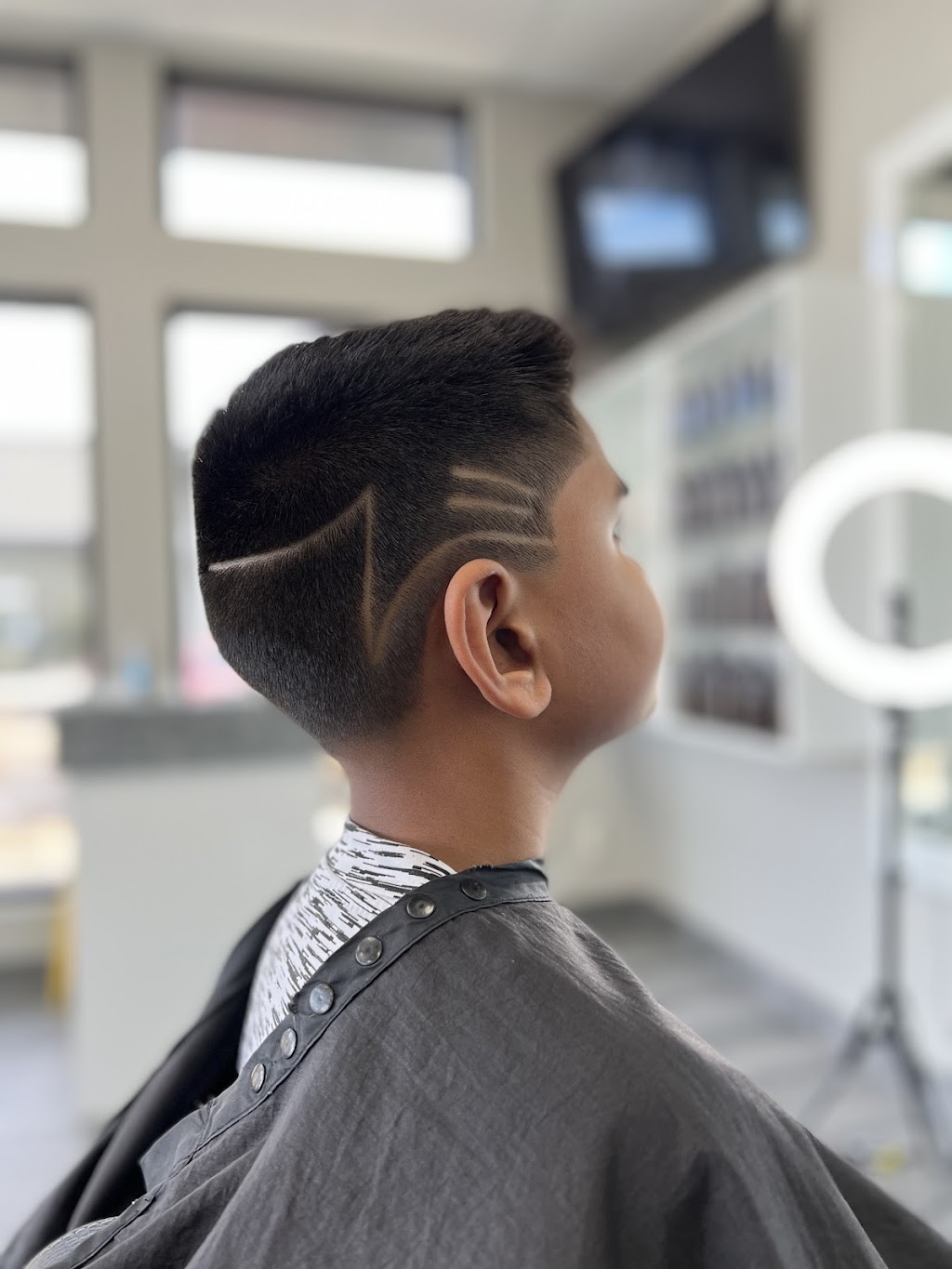 Beacon hill barbershop | 11877 Sarcee Trail NW #550, Calgary, AB T3R 1W5, Canada | Phone: (403) 374-5959