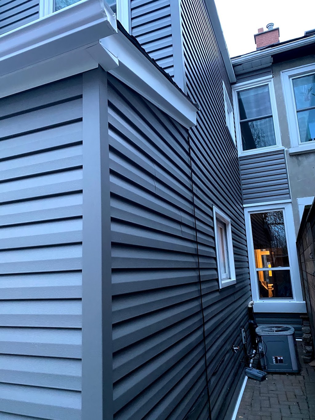 CityPro Aluminum - Siding, Eavestrough, Roofing, Soffit & Fascia | 1401 The Queensway Unit # 13, Etobicoke, ON M8Z 1T2, Canada | Phone: (416) 825-2545