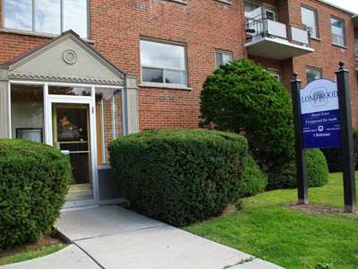 Longwood Apartments | 9 Longwood Rd S, Hamilton, ON L8S 1S4, Canada | Phone: (905) 526-8323