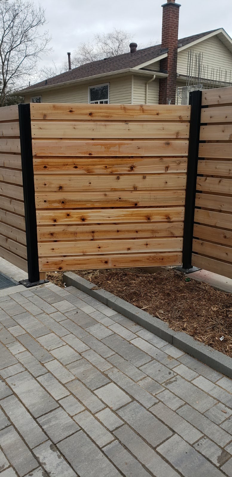 Del Zotto Fence & Deck | 1811 Woodview Ave, Pickering, ON L1V 1C3, Canada | Phone: (416) 522-2990