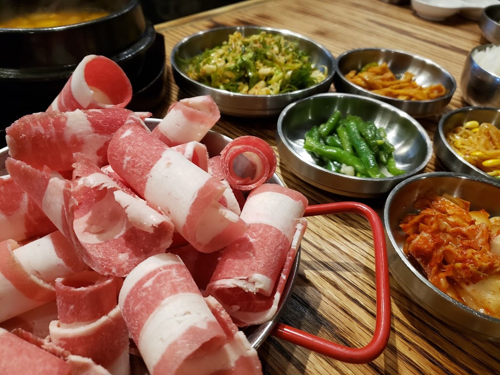 Kobi Korean BBQ Restaurant | 257 Dundas St E, Mississauga, ON L5A 1W8, Canada | Phone: (905) 232-8866