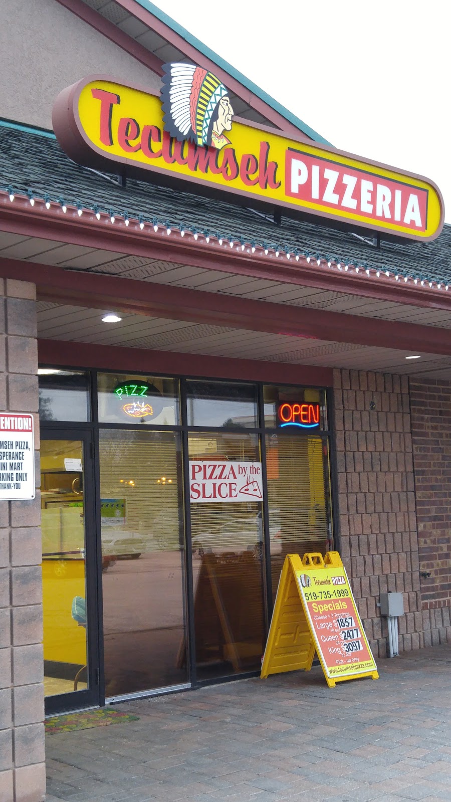 Tecumseh Pizzeria | 1614 Lesperance Rd, Windsor, ON N8N 1Y3, Canada | Phone: (519) 735-1999