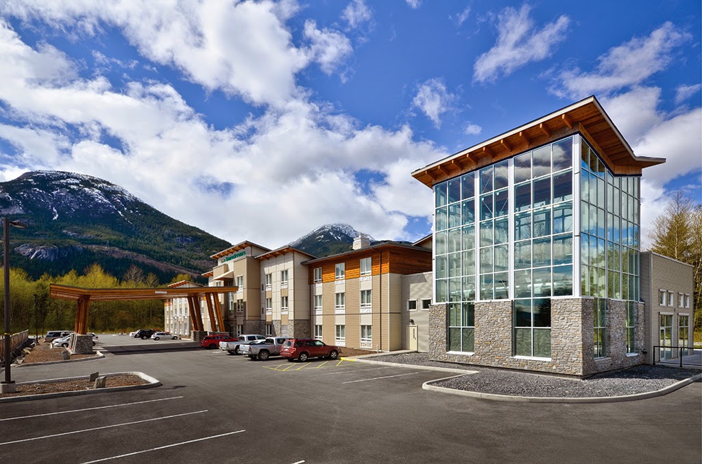 Sandman Hotel & Suites Squamish | 39400 Discovery Way, Squamish, BC V8B 0R5, Canada | Phone: (604) 848-6000